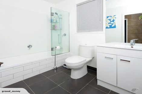 Photo of property in 56 Boundary Road, Clover Park, Auckland, 2019