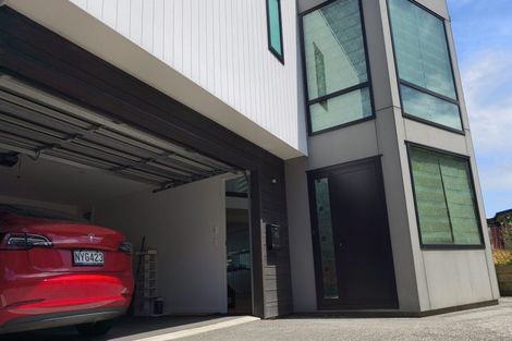 Photo of property in 10 Satchell Way, Kaiwharawhara, Wellington, 6035