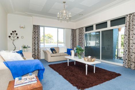 Photo of property in 17 Russell Street, Whataupoko, Gisborne, 4010