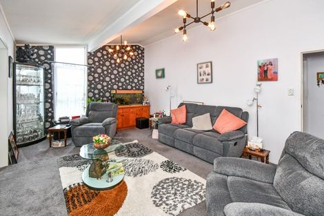 Photo of property in 43 Burundi Avenue, Clendon Park, Auckland, 2103