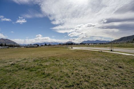 Photo of property in 11 Simpson Crescent, Wanaka, 9305