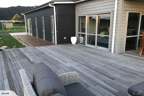 Photo of property in 100 Pohutukawa Drive, Levin, 5571
