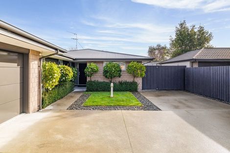 Photo of property in 33c Wilsons Road South, Saint Martins, Christchurch, 8022