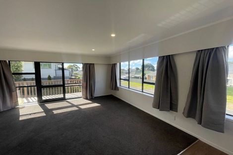 Photo of property in 5 Binda Place, Botany Downs, Auckland, 2010