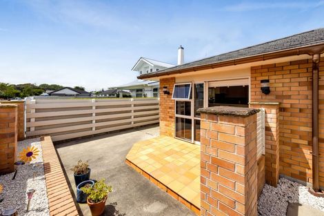 Photo of property in 11 Grey Street, Hawera, 4610