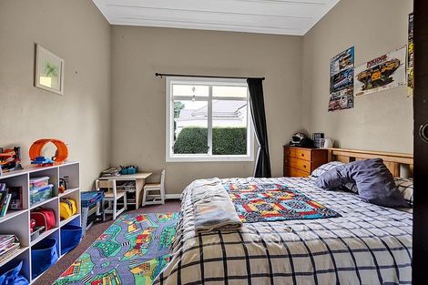 Photo of property in 60 Stanners Street, Eltham, 4322