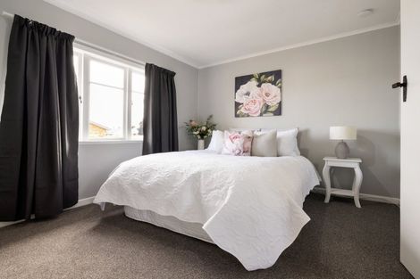 Photo of property in 1/1 Williams Place, Fairfield, Hamilton, 3214