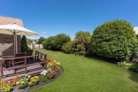 Photo of property in 3 Broadhaven Avenue, Parklands, Christchurch, 8083