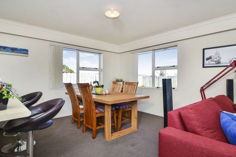 Photo of property in 12 Lime Crescent, Papakura, 2110