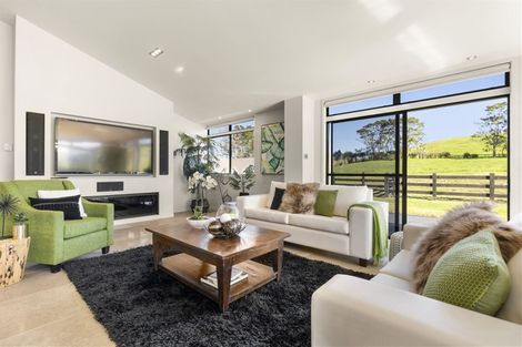 Photo of property in 53 Urquhart Road, Karaka, Papakura, 2580