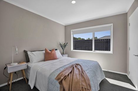 Photo of property in 13 Cooke Farm Grove, Waiwhakaiho, New Plymouth, 4312