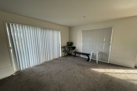 Photo of property in 13 Rere Close, Takanini, 2112