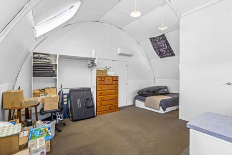 Photo of property in 73 Motu Road, Kumeu, 0891