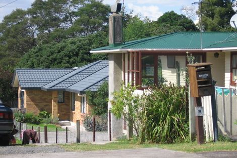 Photo of property in 35a Queen Mary Avenue, New Lynn, Auckland, 0600