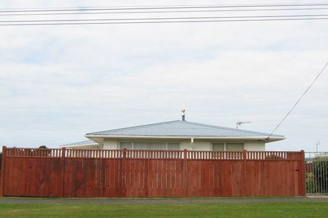 Photo of property in 181 Seaview Road, Westown, New Plymouth, 4310