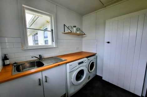 Photo of property in 15 Campbell Street, Hawera, 4610