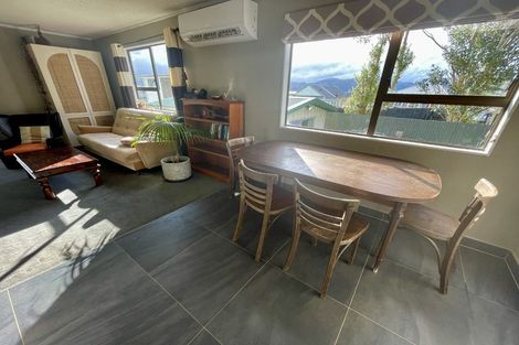 Photo of property in 8 Buller Grove, Naenae, Lower Hutt, 5011