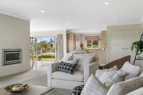 Photo of property in 24 Botanical Heights Drive, Waipahihi, Taupo, 3330