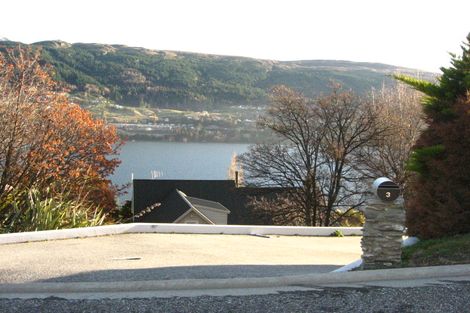 Photo of property in 3 Lewis Road, Kelvin Heights, Queenstown, 9300