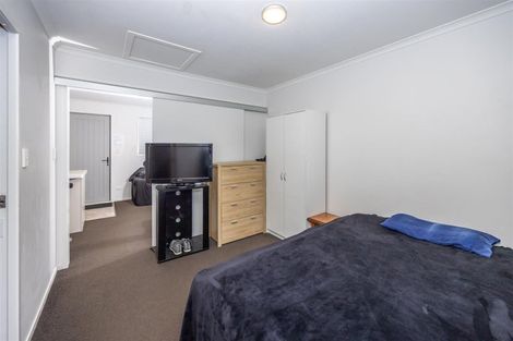Photo of property in 12 Crescent Court, Melville, Hamilton, 3206