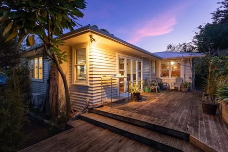 Photo of property in 5 Leinster Avenue, Raumati South, Paraparaumu, 5032