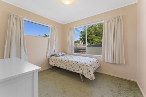 Photo of property in 136 Kahu Road, Paremata, Porirua, 5024