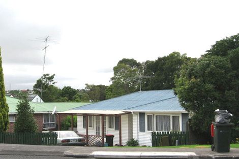 Photo of property in 12 Griffen Park Road, Mount Roskill, Auckland, 1041