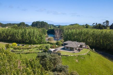 Photo of property in 205 Taylors Road, Otaki, 5583