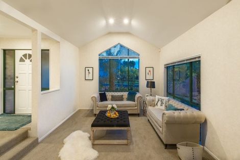 Photo of property in 8 Caldbeck Rise, Northpark, Auckland, 2013