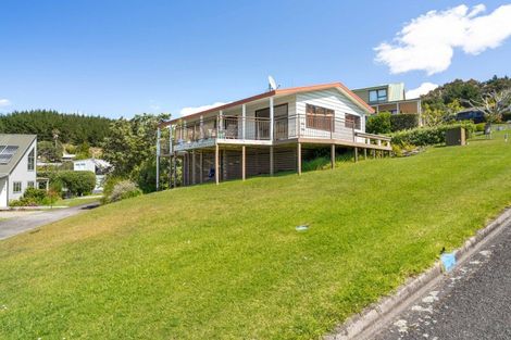 Photo of property in 123 Tuna Place, Onemana, Whangamata, 3691