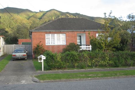 Photo of property in 16 Grierson Street, Naenae, Lower Hutt, 5011