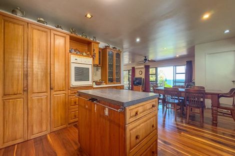 Photo of property in 304 Thames Coast Sh25 Road, Thornton Bay, Thames, 3575