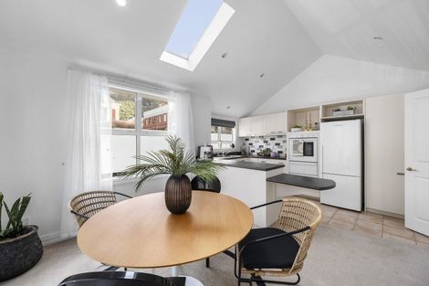 Photo of property in 20 Hill Street, Thorndon, Wellington, 6011