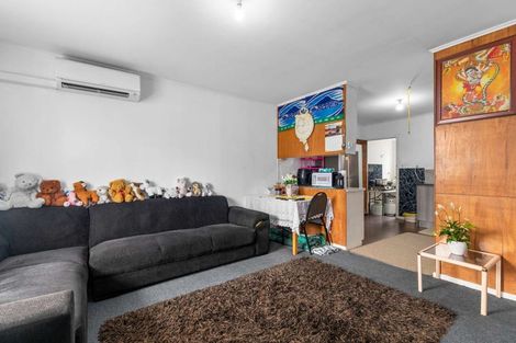 Photo of property in 2/25 Avenue Road, Otahuhu, Auckland, 1062