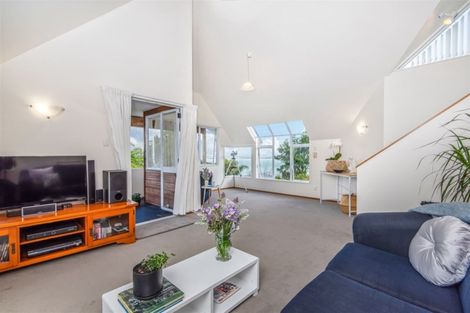 Photo of property in 20 Rugby Road, Birkenhead, Auckland, 0626