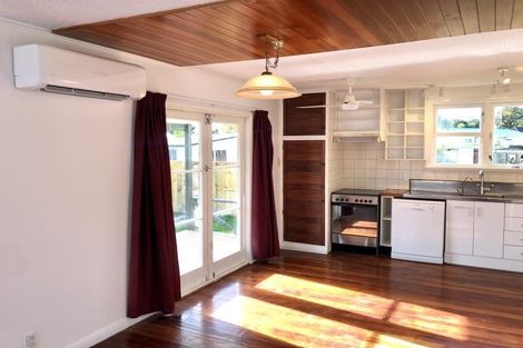 Photo of property in 30 Douglas Crescent, Fairfield, Hamilton, 3214