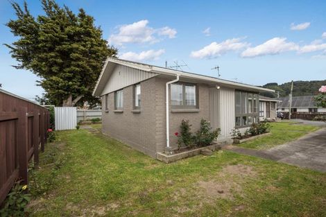 Photo of property in 3/63a Pine Avenue, Ebdentown, Upper Hutt, 5018