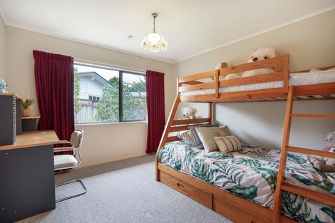 Photo of property in 4a Brett Place, Takaro, Palmerston North, 4412