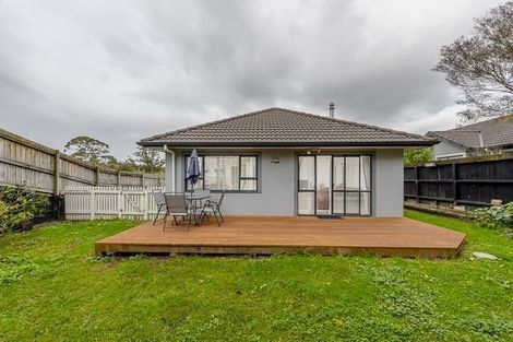 Photo of property in 87a Triangle Road, Massey, Auckland, 0614