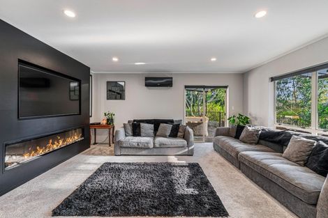 Photo of property in 129b Parrs Cross Road, Glen Eden, Auckland, 0612