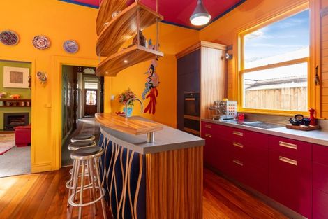 Photo of property in 62 Pirie Street, Mount Victoria, Wellington, 6011