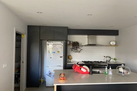 Photo of property in 4/60 Hayfield Way, Karaka, Papakura, 2580