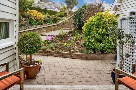 Photo of property in 118 Trelissick Crescent, Ngaio, Wellington, 6035