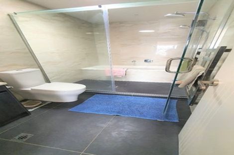 Photo of property in 7 Waru Lane, Te Atatu Peninsula, Auckland, 0610