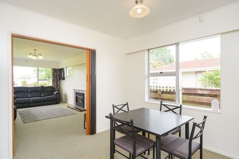Photo of property in 11 Raglan Avenue, Cloverlea, Palmerston North, 4412