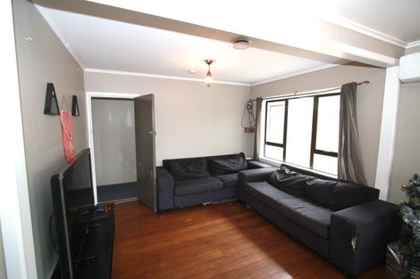 Photo of property in 7 Elm Grove, Westown, New Plymouth, 4310