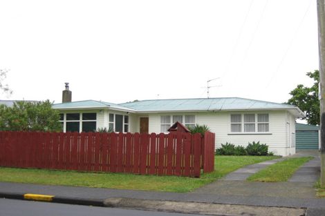 Photo of property in 30 Rosehill Drive, Rosehill, Papakura, 2113