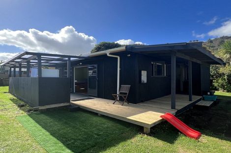 Photo of property in 5 Tainui Street, Mokau, 4376