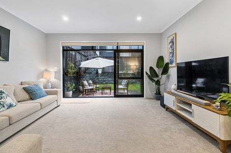 Photo of property in 8 Killick Place, Long Bay, Auckland, 0630