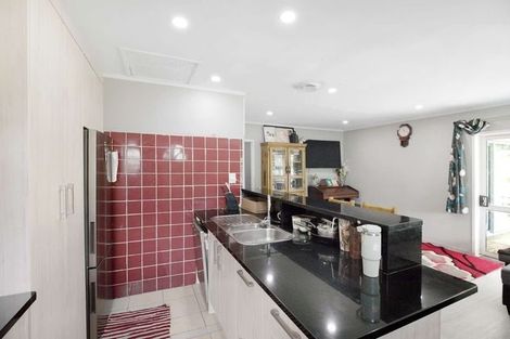 Photo of property in 2/55 Ennis Avenue, Pakuranga Heights, Auckland, 2010